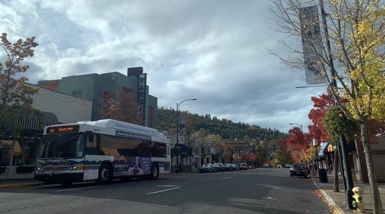 An RVTD bus passes the Varsity Theatre in Ashland in October 2022. Ashland.news photo by Bert Etling