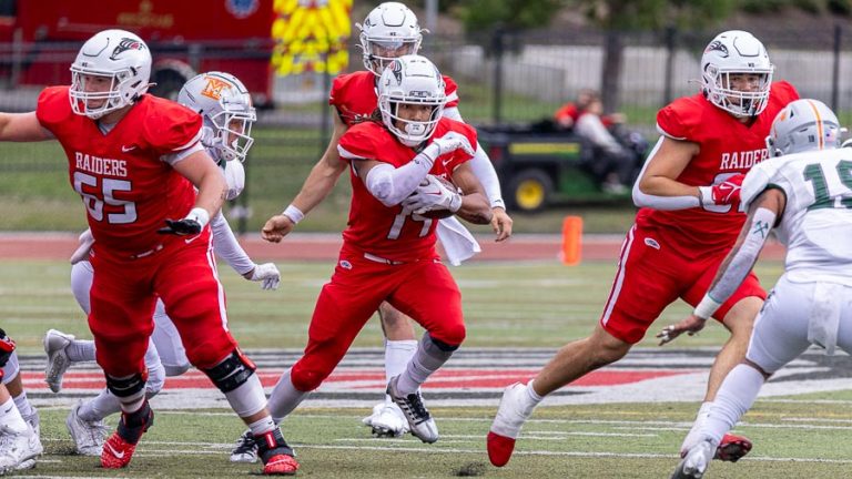 Raiders senior running back Avery McCuaig scored three times in the first half in the 23-5 SOU victory over Rocky Mountain in Billings, Montana Saturday. File photo by Bob Palermini