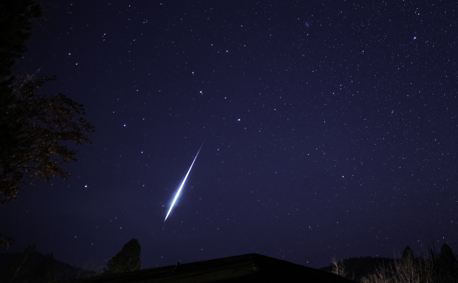 Marty Karlin took this photo of a Geminid meteor.