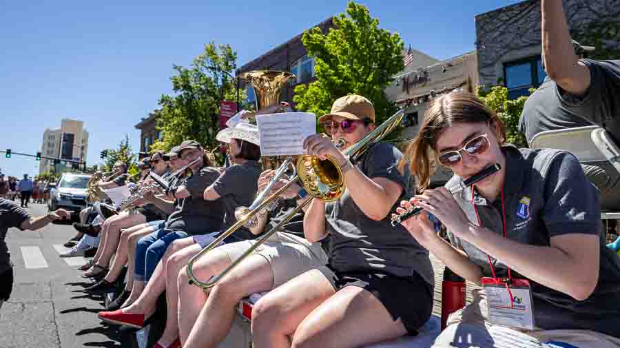 Nearly 200 American Band College musicians from 37 states and four foreign countries entertain parade watchers on Thursday. Ashland.news photo by Bob Palermini