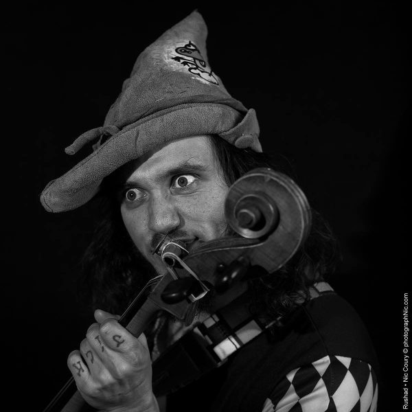 Cello provocateur Rushadicus to play Oberon’s