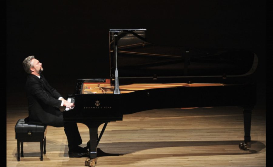 The Tutunov Piano Series presents: Andrey Ponochevny