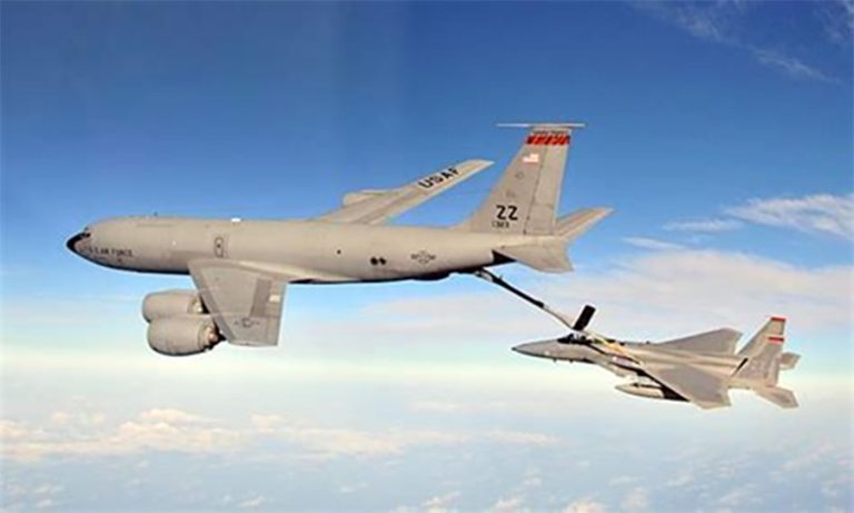 Israel can’t launch air strikes on Iran unless the U.S. refuels its fighter bombers in midair. President Trump has refused to help Israeli President Benjamin Netanyahu in launching such an assault on Iran. Wikipedia.org photo