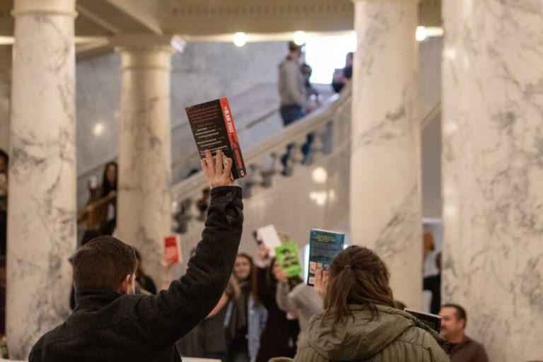 As Republican lawmakers across the U.S. have implemented laws allowing individuals to request the removal of books they believe are harmful to minors — such as in neighboring Idaho as shown in the photo above — Democratic Oregon lawmakers are taking a different approach through Senate Bill 1098. Photo by Mia Maldonado for the Idaho Capital Sun